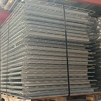 42" x 46" Used Wire Deck - Drop In - Standard Full Step