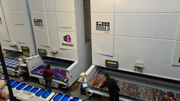 Operator picks from a Modula vertical lift module