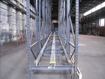 192" x 54" Reconditioned Pallet Flow System- 16 Pallet Positions